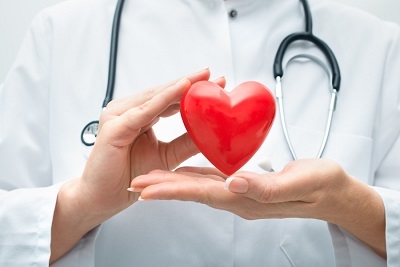 KARDIOLOSKI PREGLED - ultrazvuk srca, EKG zapis sa intepretacijom, auskultacija, kardioloska terapija, specijalisticki izvestaj kardiologa sa IKVB Dedinje